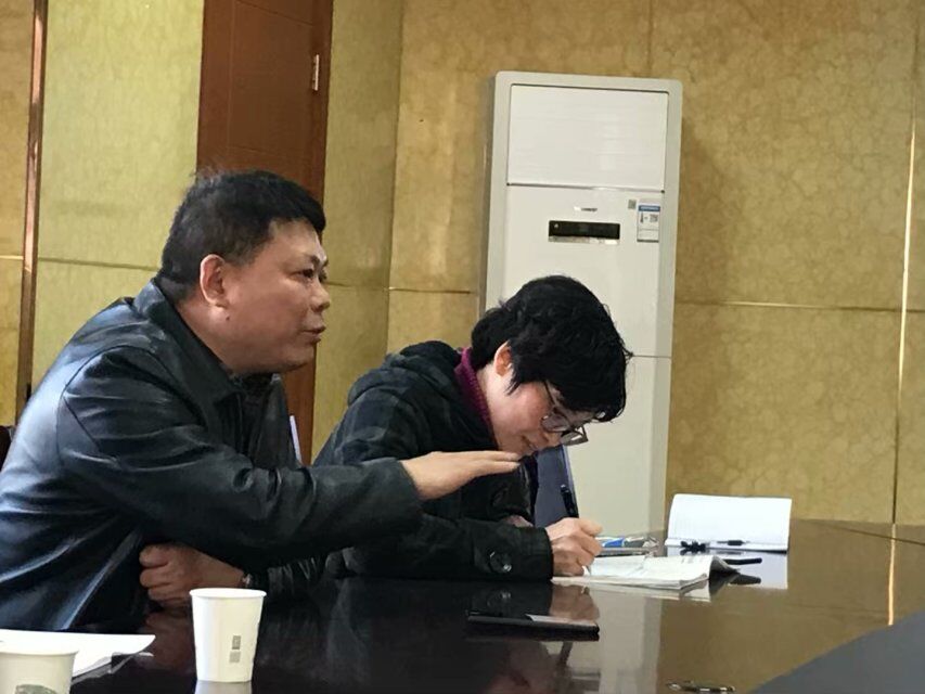 家校共育之校级家长委员会会议（41）_html_4b8ed3d6.jpg