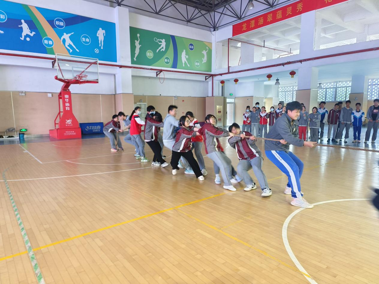 拔河新闻稿_html_61384dc4.jpg