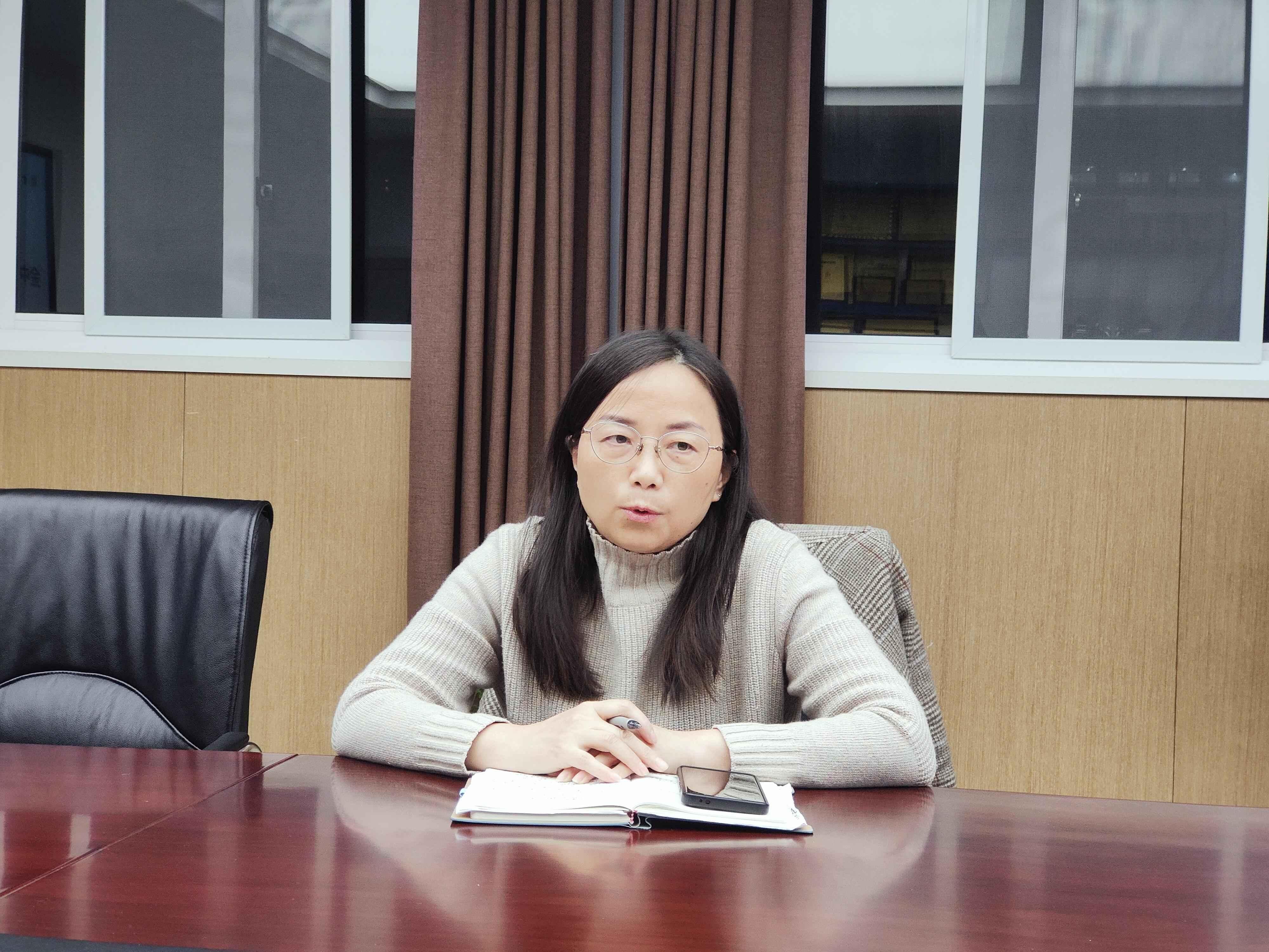 青年教师成长沙龙_html_6b5c06c8.jpg