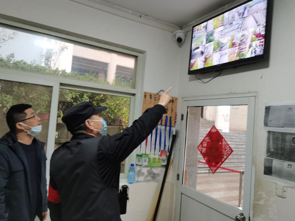 2023.3.24【求真一马·润致保障】我校开展危化品防盗抢应急演练_html_50f74089.jpg