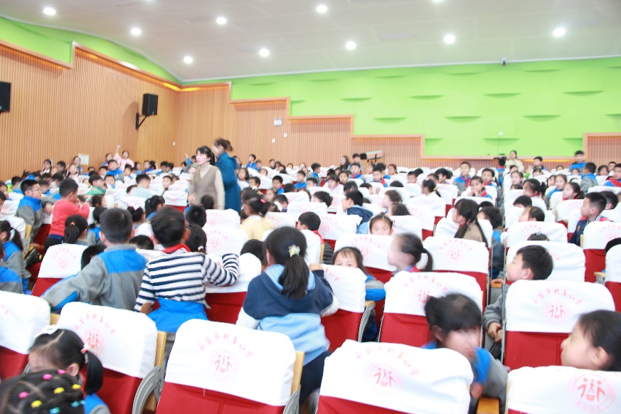 诗词大会新闻稿_html_5316e412.jpg