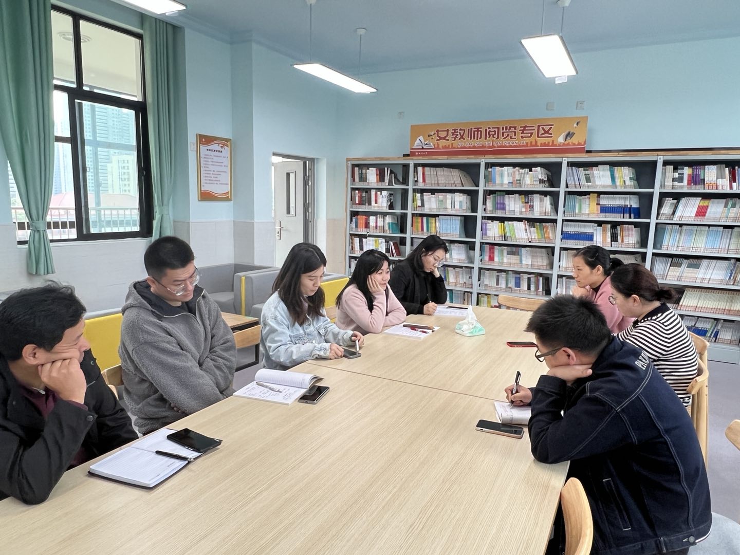 创意、创新、创造——记晓庄小学创意数学组启动会议_html_2d09b3f4.jpg