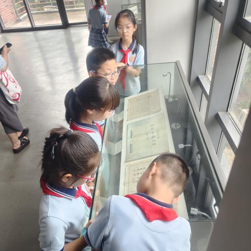 （六）中山码头跨江而行 重走革命路线_html_5ee64887.jpg