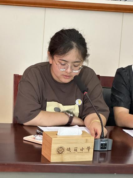 师徒结对传薪火 携手共进谱华章_html_m4a1a3b4b.jpg