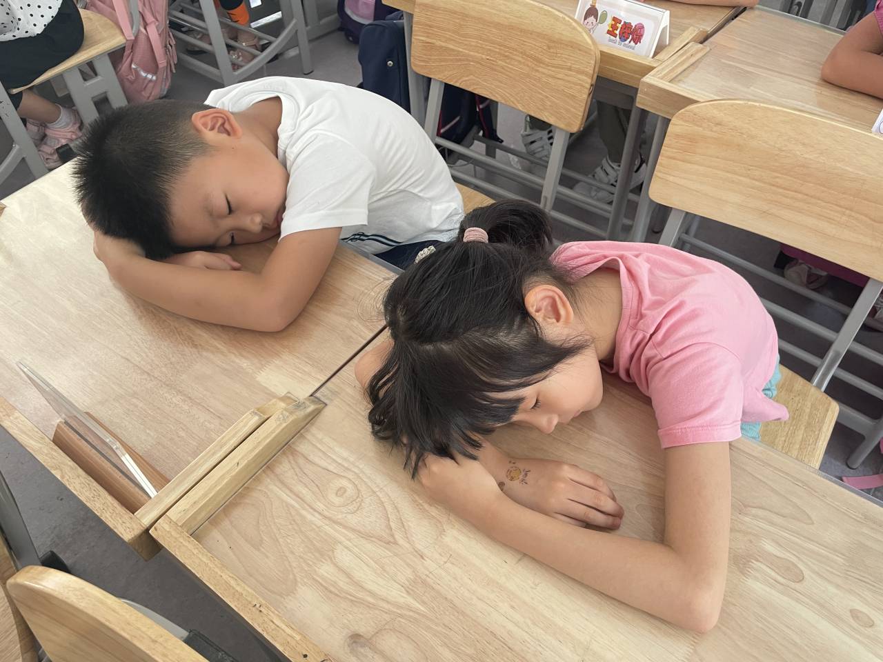 新生入学教育活动新闻_html_m4cc6d7cc.jpg