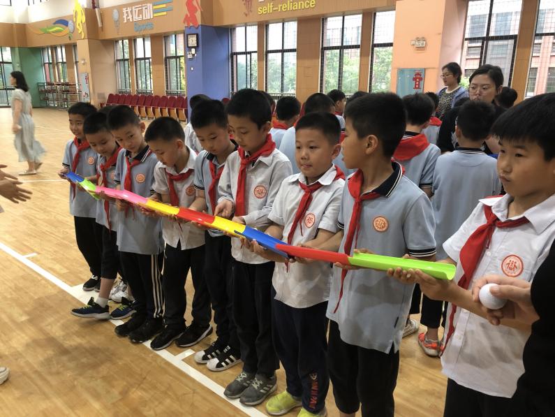 珠行万里 快乐无限 心理健康月活动四_html_9afadfe.jpg