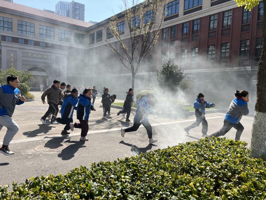 20250321消防应急演练报道_html_m3189b272.jpg
