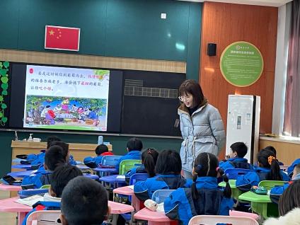 12月1日语文教研新闻稿_html_m5160e921.jpg