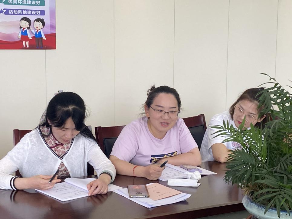 班主任总结会_html_m17e25dda.jpg