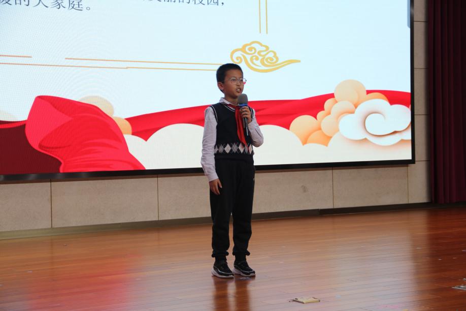 少代会新闻稿(1)_html_m7377c10a.jpg