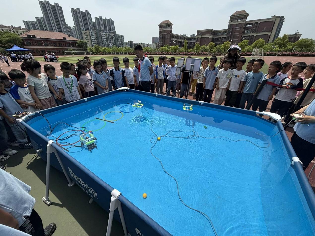 水上机器人比赛2025.5.25(1)_html_591a1598.jpg