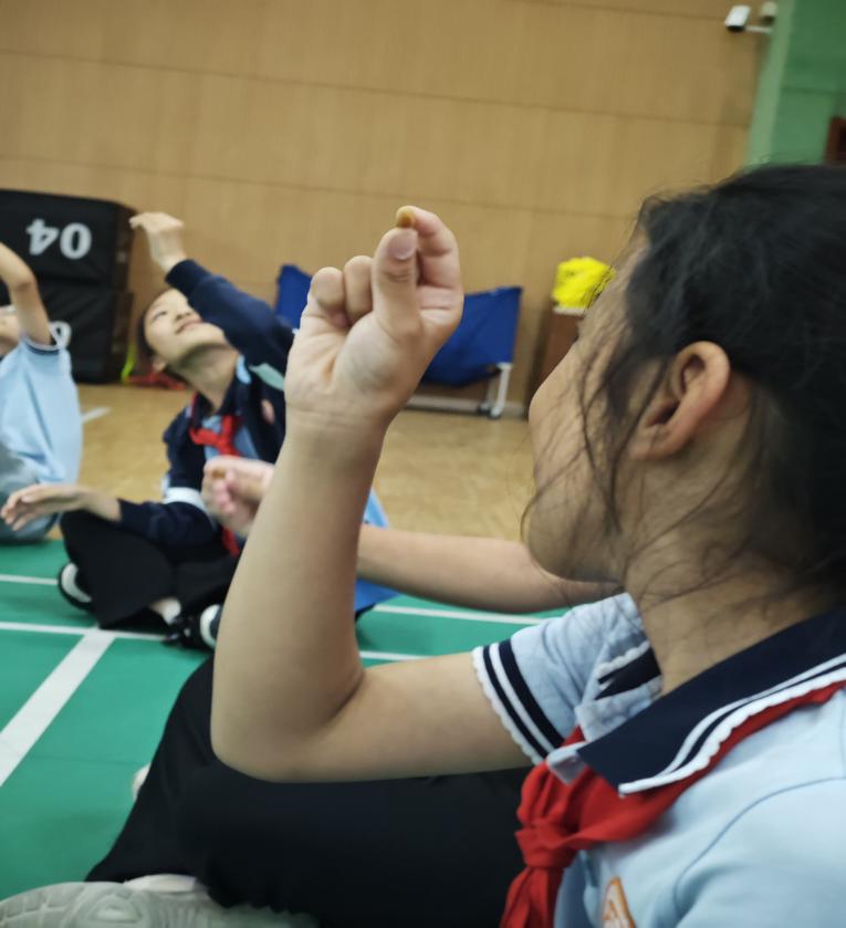 珍爱生命 快乐成长——记南京市晓庄小学行知校区心理健康教育月活动_html_1950916c.jpg