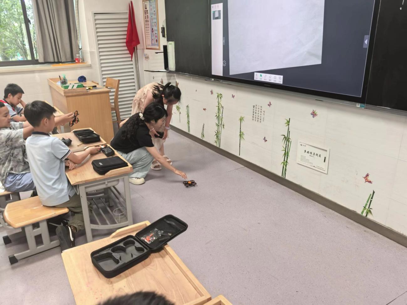 20250626-1篇科技教育夏令营_html_7e221b55.jpg