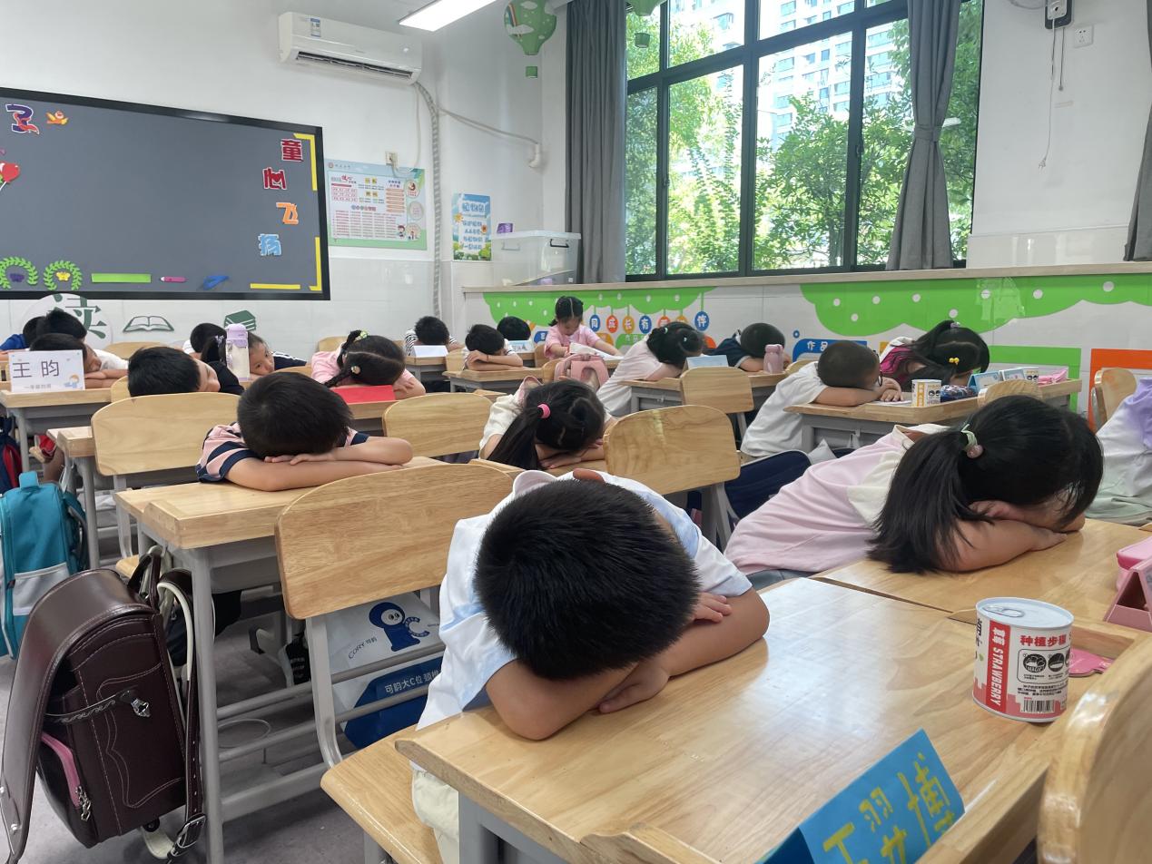20240826记南京市晓庄小学2024级新生入学教育活动_html_m473739e4.jpg