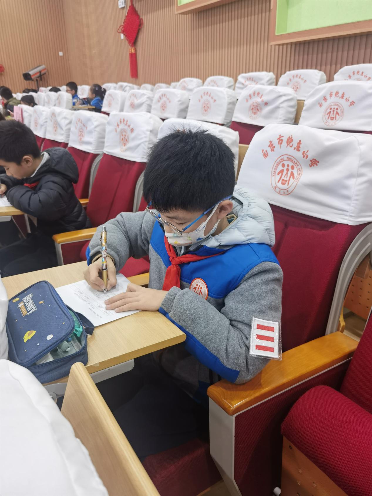 20231214诗意绽晓庄  满满读书香_html_61f63a15.jpg