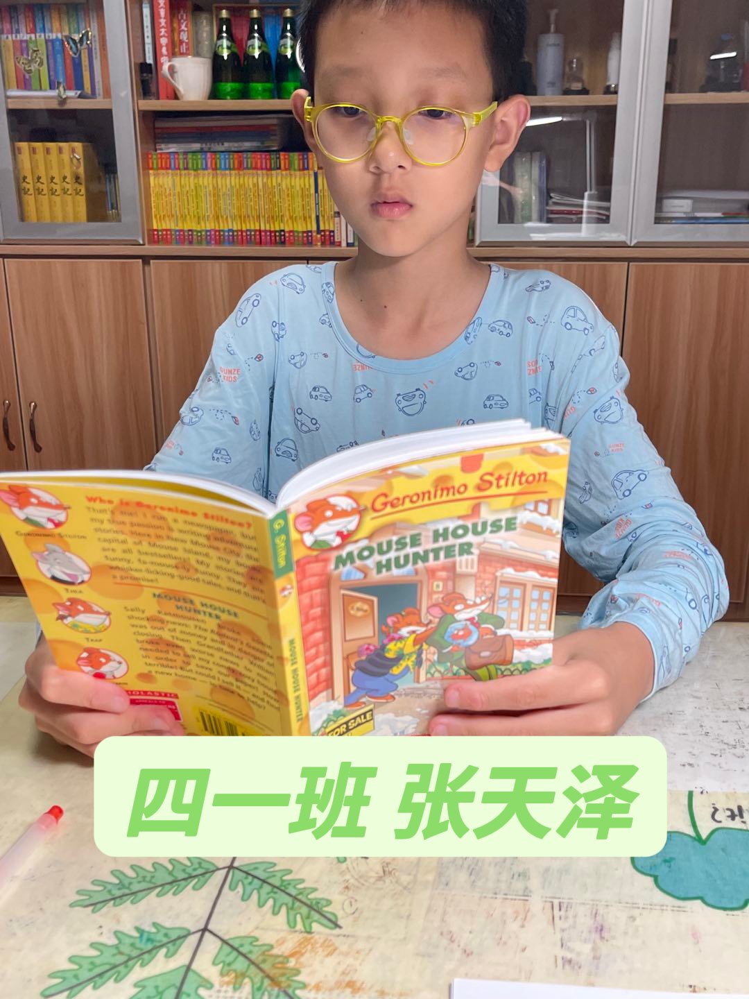 “英”为热爱 “语”你共读—晓庄小学英语暑期学习掠影_html_2cd93ea5.jpg