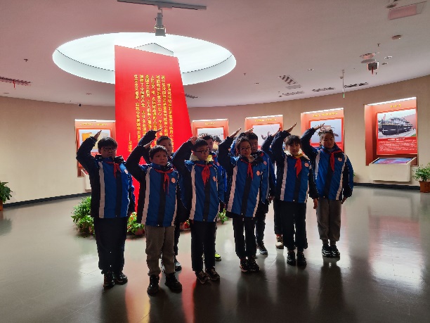 20240207   12.追寻红色足迹 树立远大理想_html_66688ada.jpg