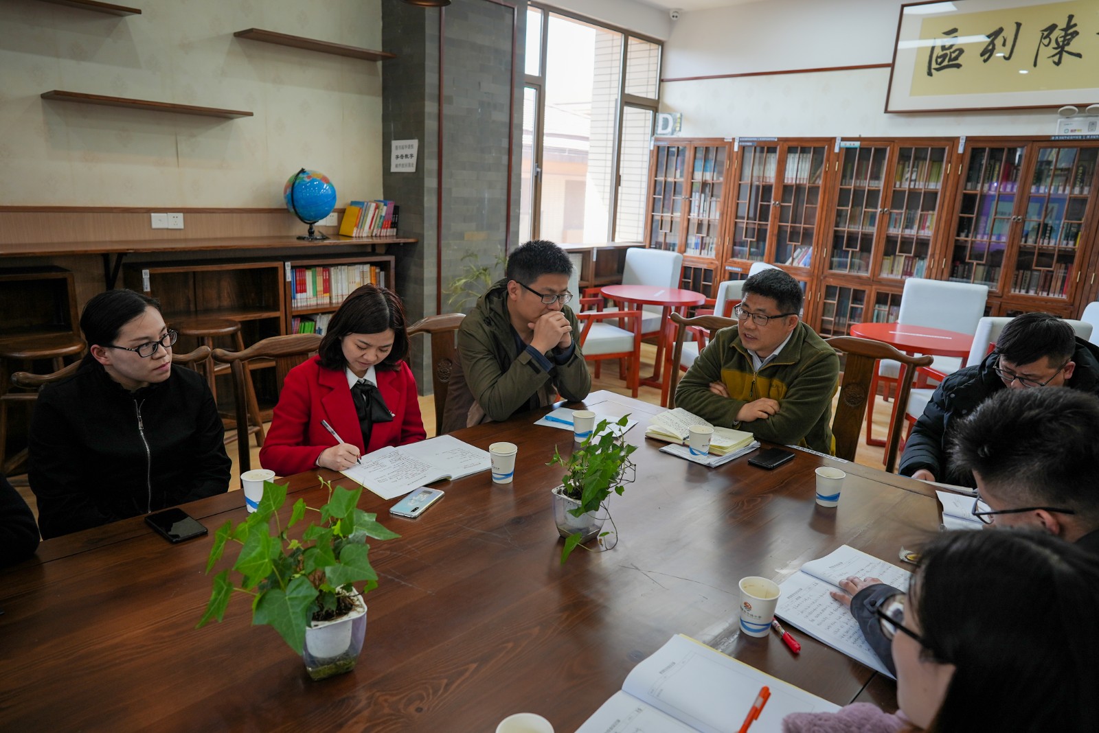 庄校.jpg 庄校.jpg