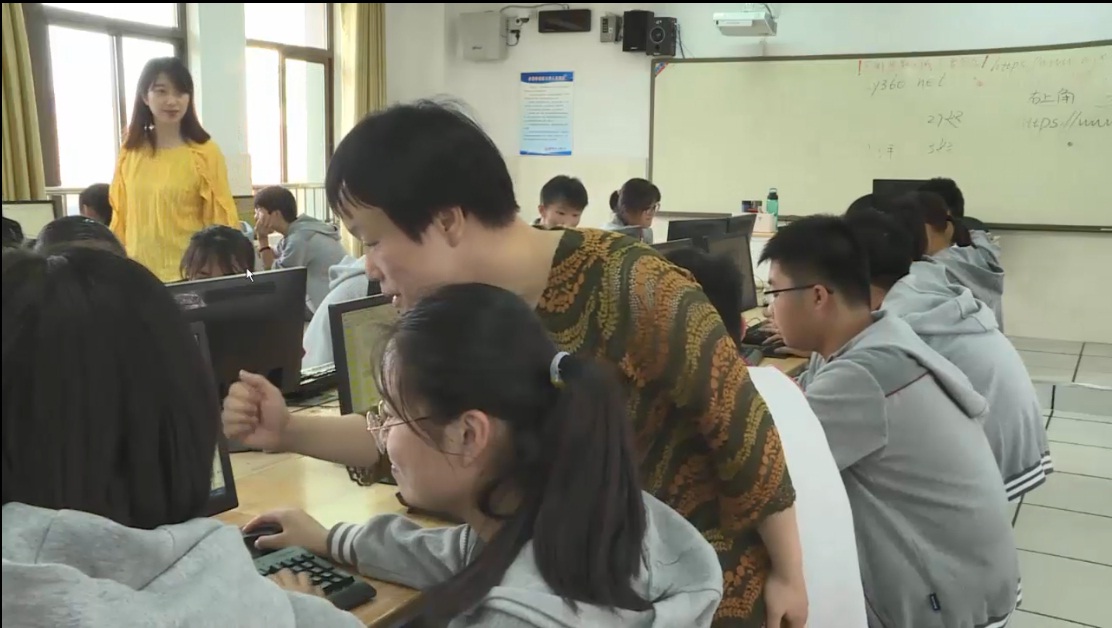 上课 肖范辅导1.jpg 上课 肖范辅导1.jpg