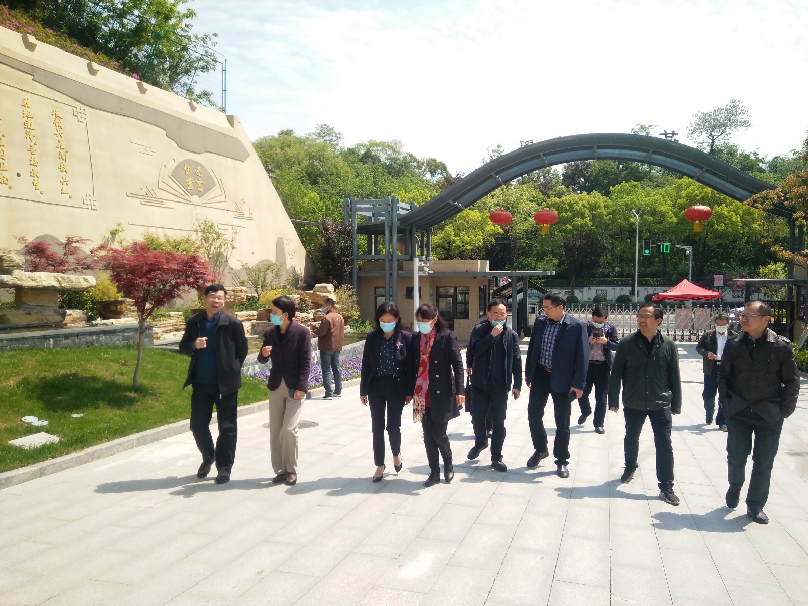 迎宾.jpg 迎宾.jpg