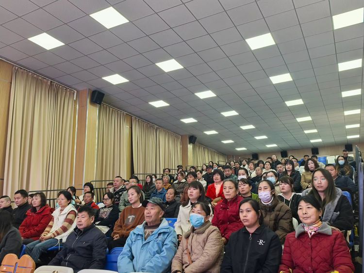 【雅韵靖小】家校携手 育梦成光——记靖安小学十一月爱心帮扶活动