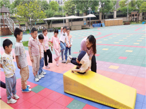 【灵动西幼】西岗幼儿园香悦澜山园开展体育活动日常指导评比活动
