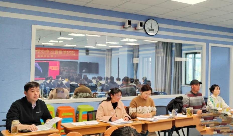 【融创德育】绘制蓝图  筑梦初中——2024年栖霞区精益联盟主题班会赛课活动_html_1904dd78.jpg