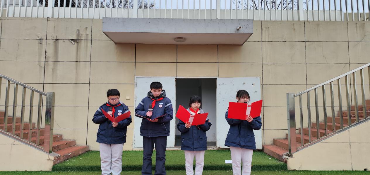 学习雷锋精神 传承光荣传统_html_m1225b3c3.jpg