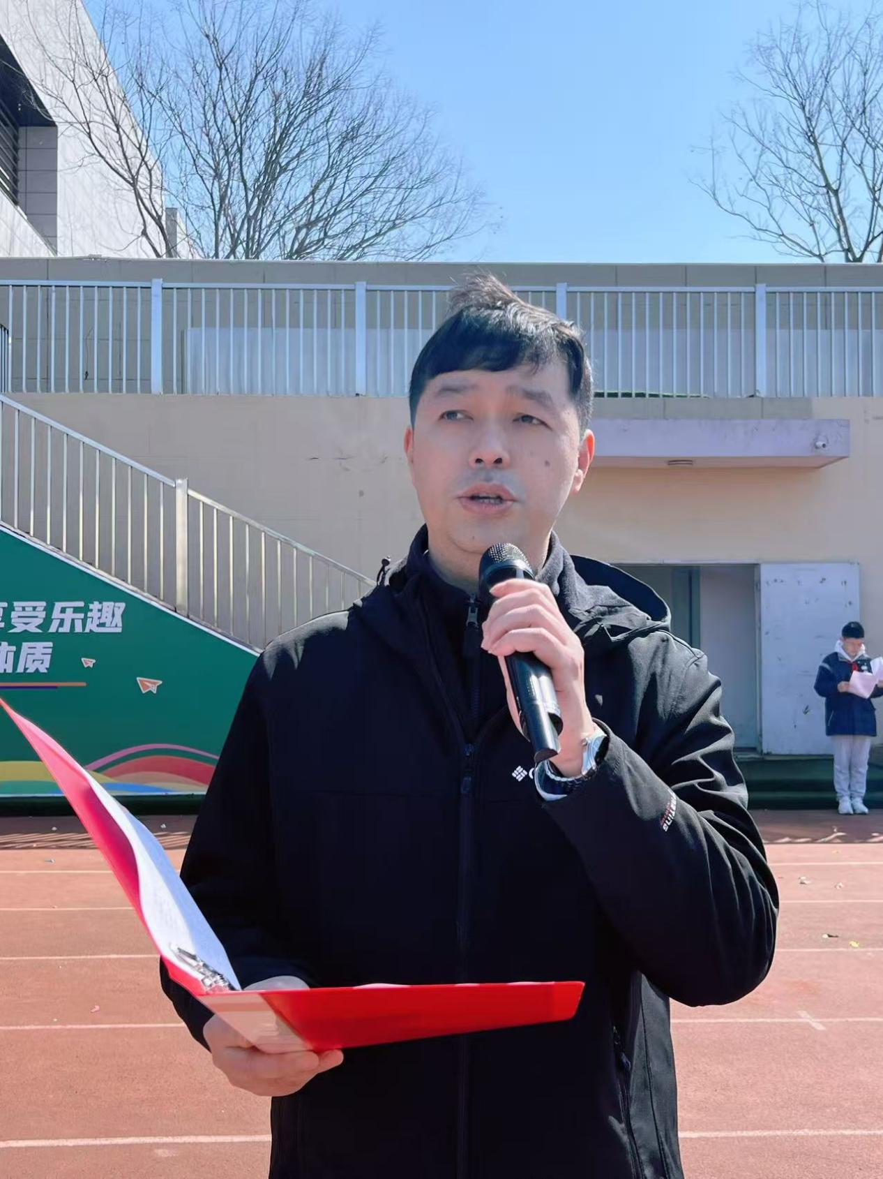 3.17班主任节活动报道_html_m7bf3c3bc.jpg