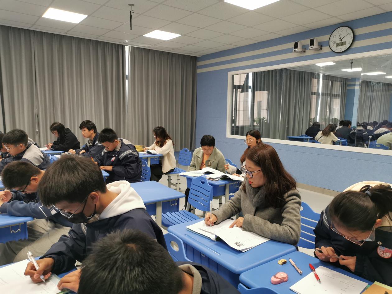 12.8数学教研_html_22dfaa08.jpg