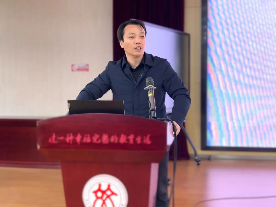 大道至简 实干为要——我校召开2022—2023学年第二学期春季开学教职工大会_html_m639b390e.jpg