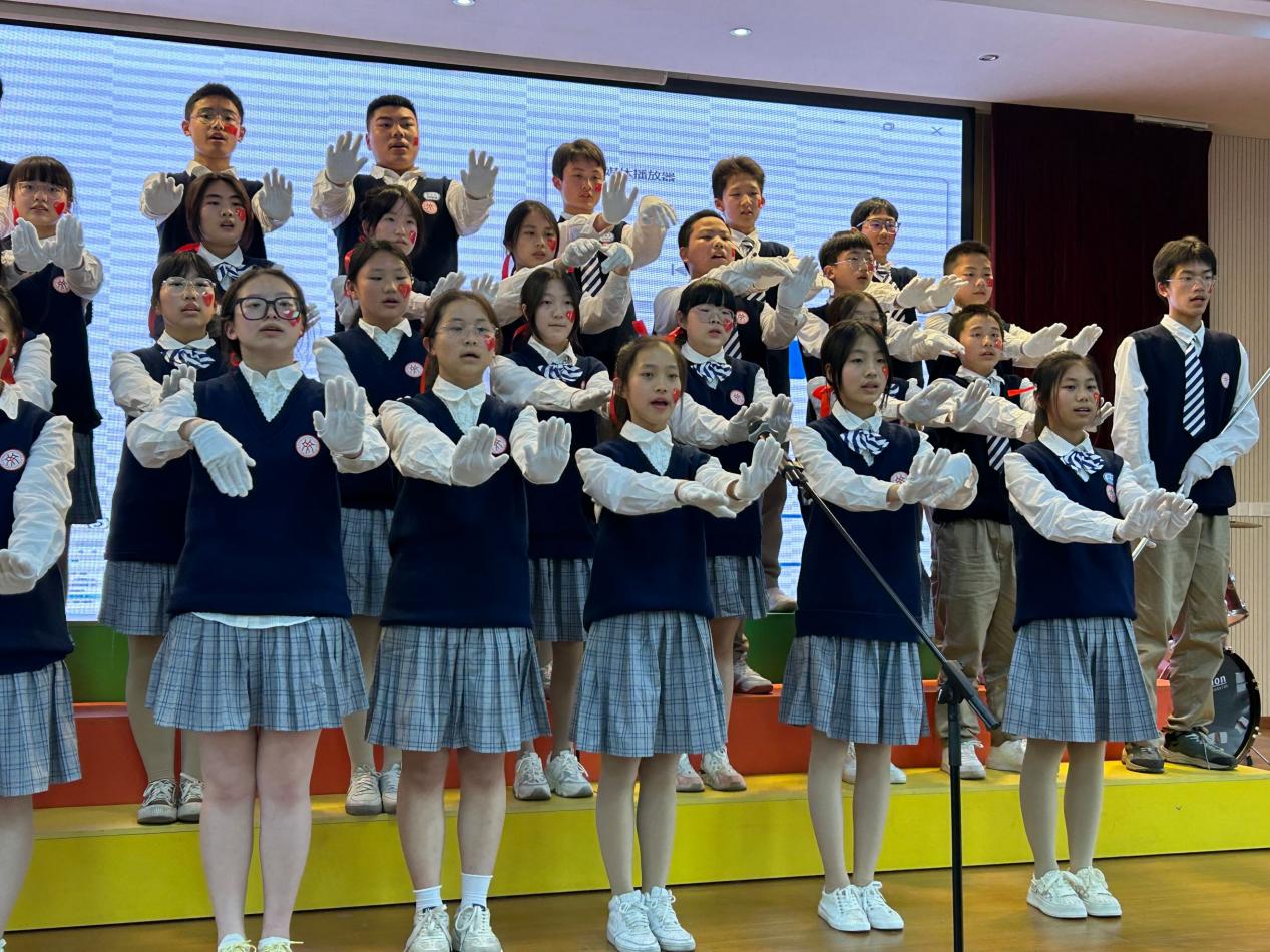 七年级大合唱_html_m7fa27431.jpg