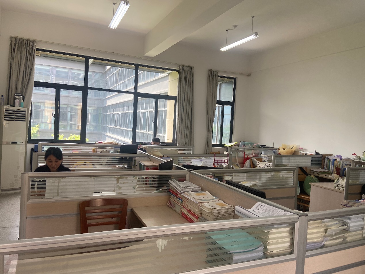 5.17 【融进实园】一方静雅，满室馨香——栖实尧化办公室卫生检查_html_m67b7c64c.jpg