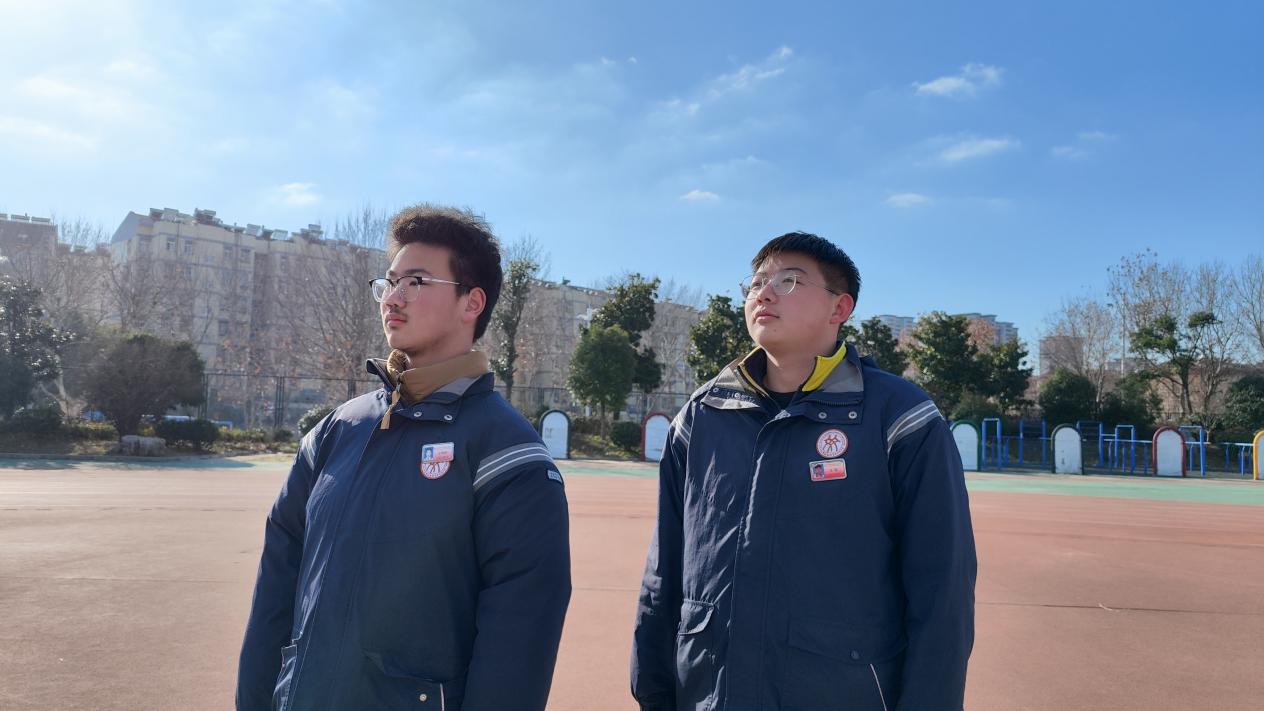 1.15升旗仪式报道_html_m41836751.jpg