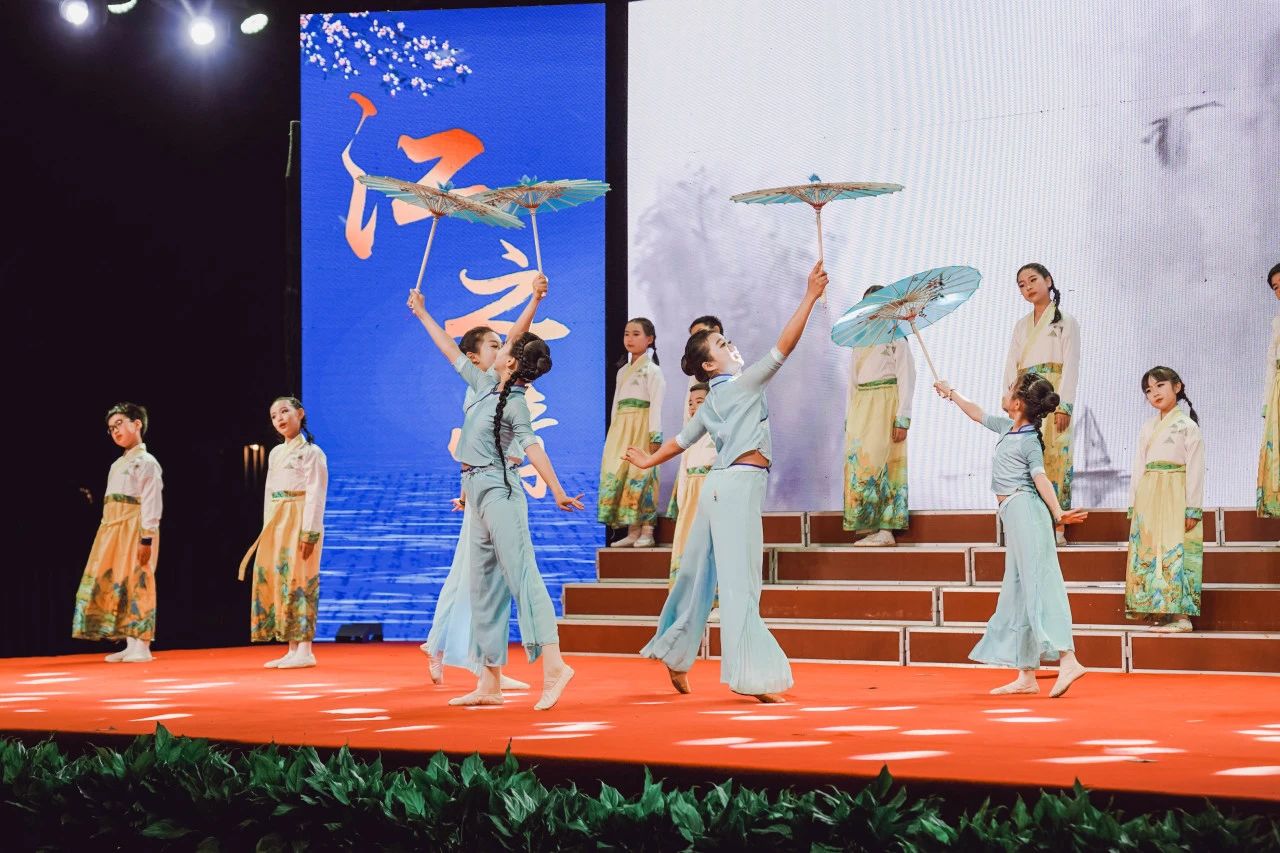 江畔诗会新闻稿2025.3.28_html_m3bdfb76e.jpg