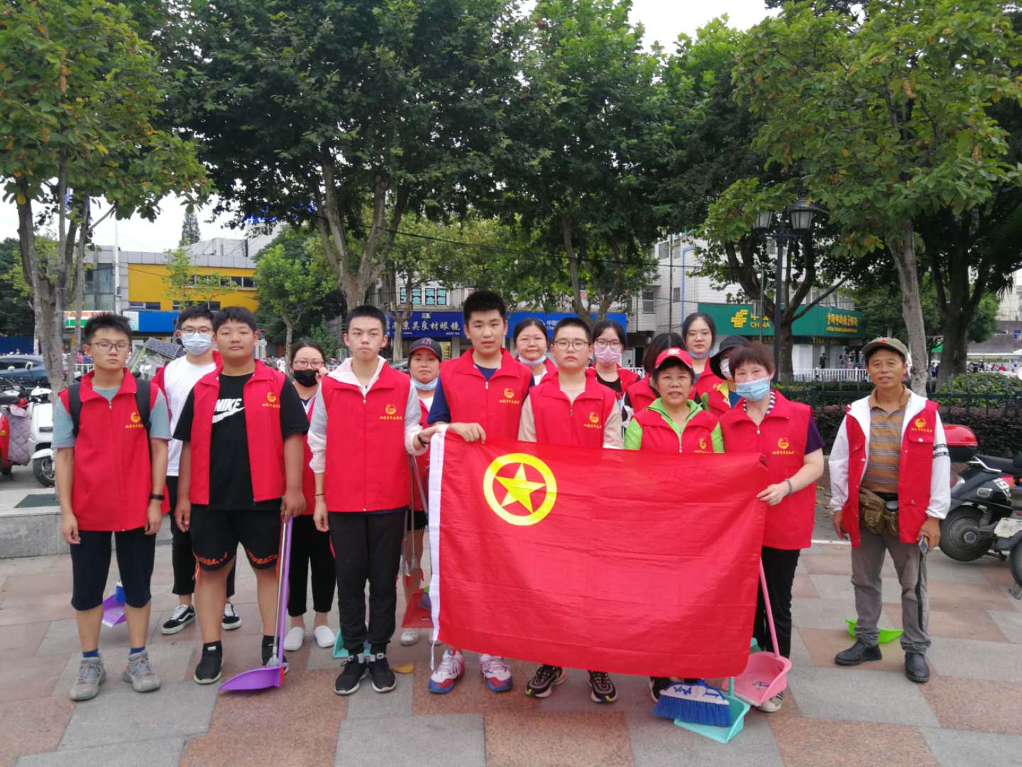 晓院附小文明城市建设榜样（2）—杜莹_html_3b899057.jpg