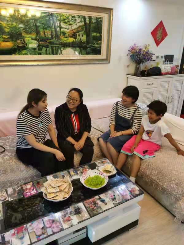 家访新闻稿_html_31500e08.jpg