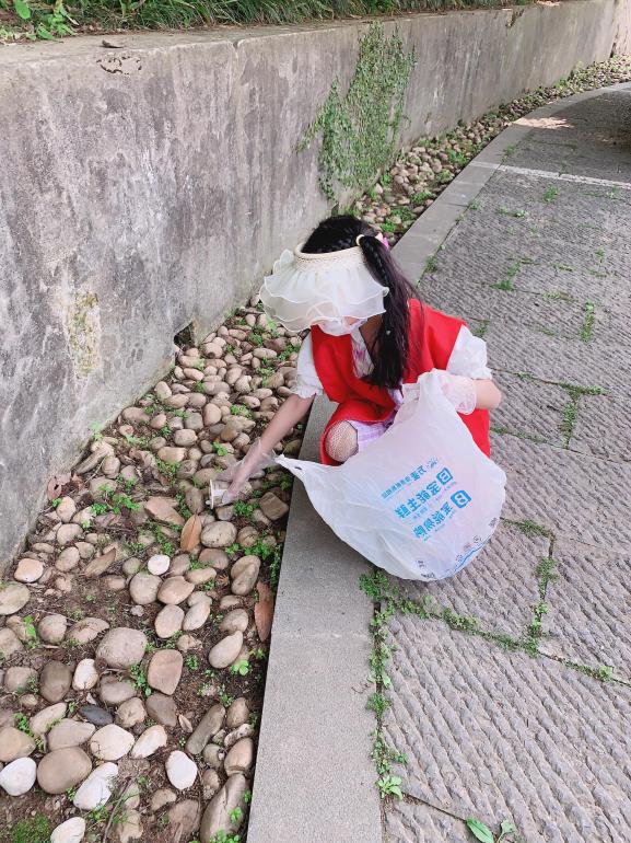 一2班五一劳动节实践活动报道_html_m66d7dd9d.jpg