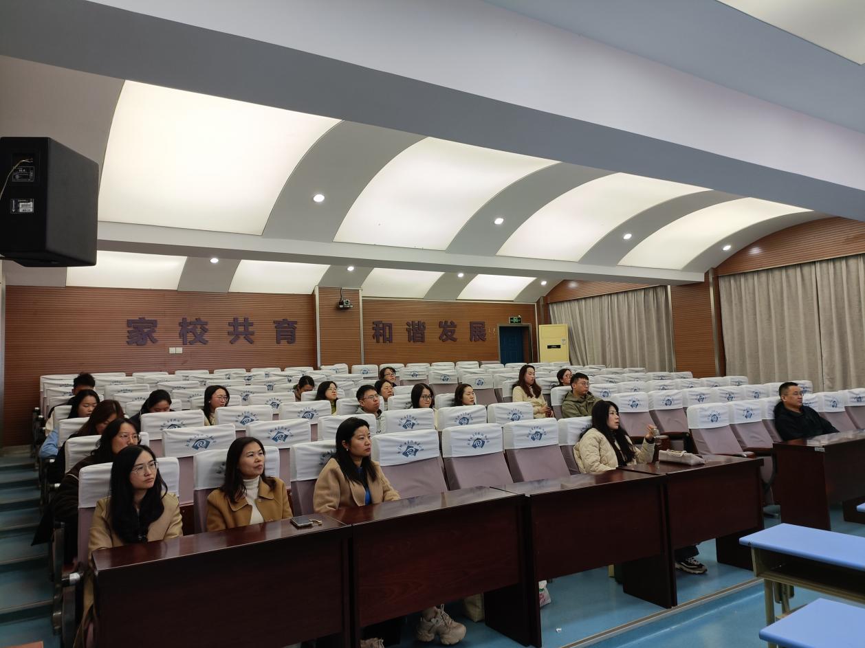班主任例会_html_50911e0c.jpg