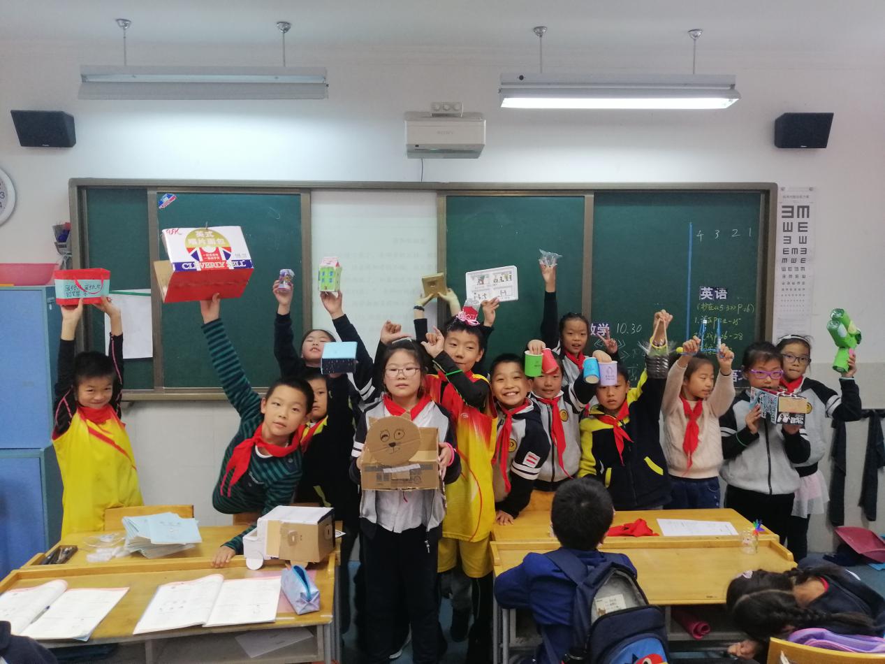 三（3）班级新闻_html_76c23eef.jpg