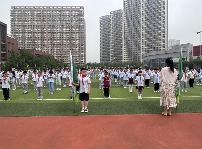 【丁香汉声·学生成长营】欢乐六一 多彩童年_html_2afe0c16.jpg
