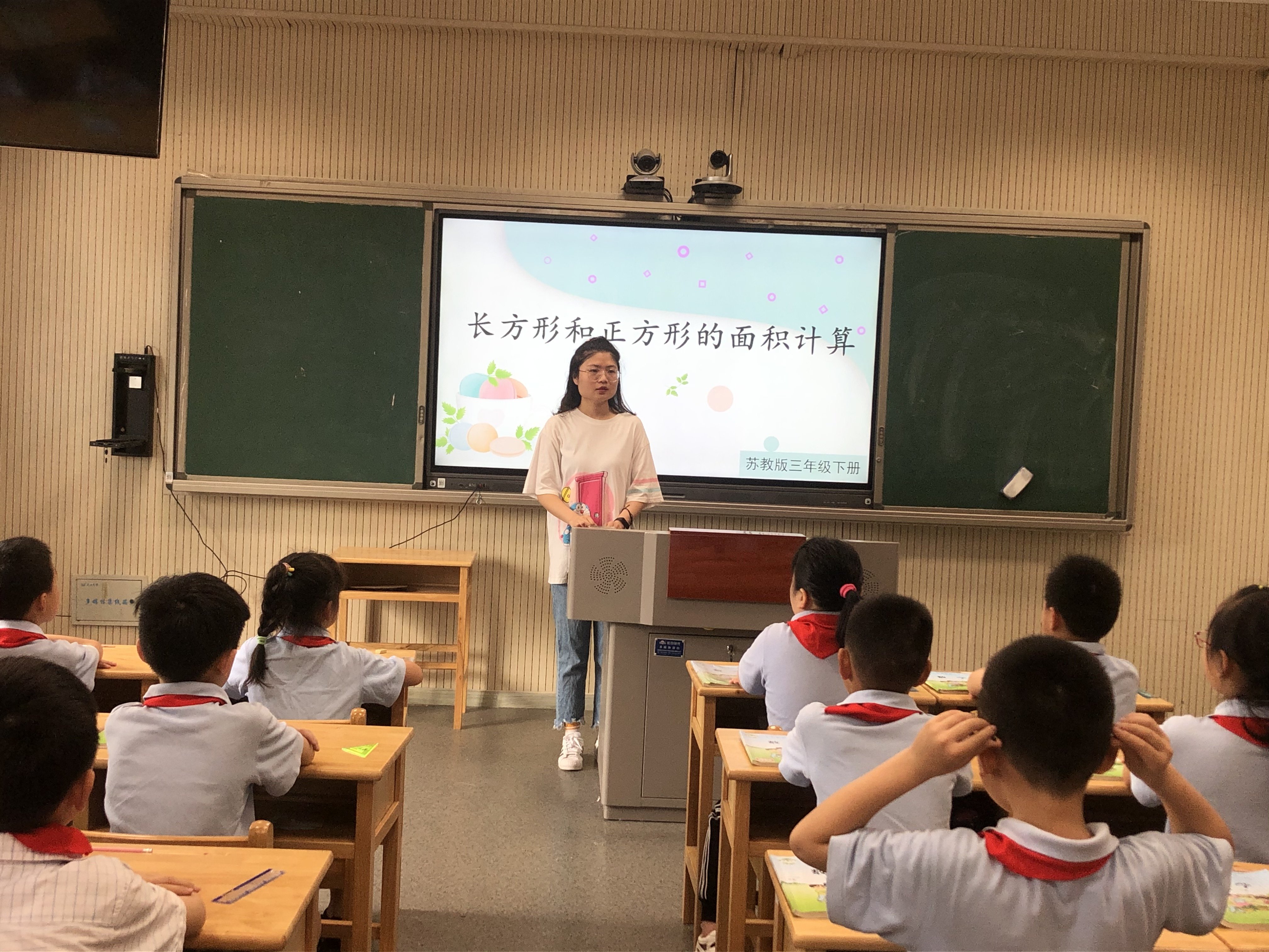 三数校本研修报导_html_2f394e99.jpg