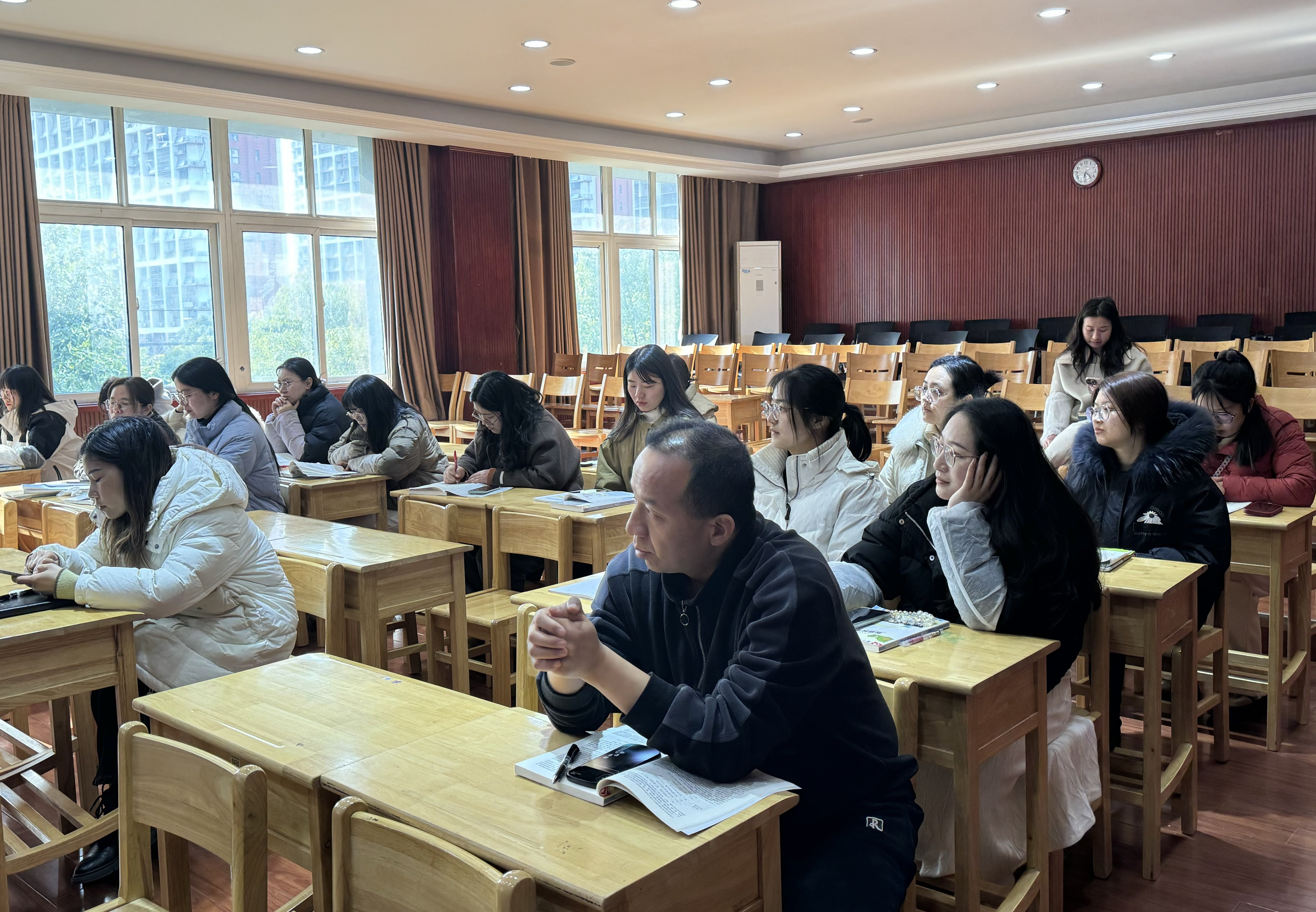 不负春日好时光，深耕教研新启程——数学组校本教研活动侧记_html_d7b042b.jpg
