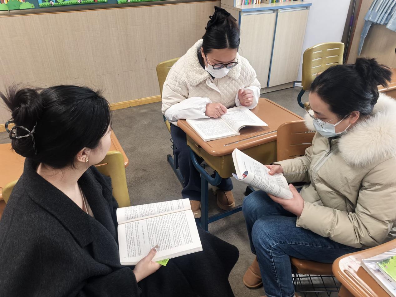 【丁香汉声·教学】凝心聚力备新篇，笃行不怠启新程 ——南京市丁家庄小学数学组第一次集体备课_html_m50829ee0.jpg