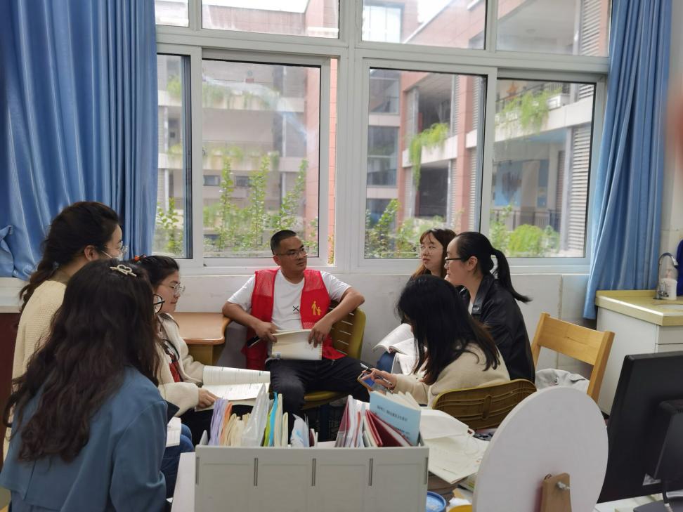 数学集体备课报道_html_212106aa.jpg