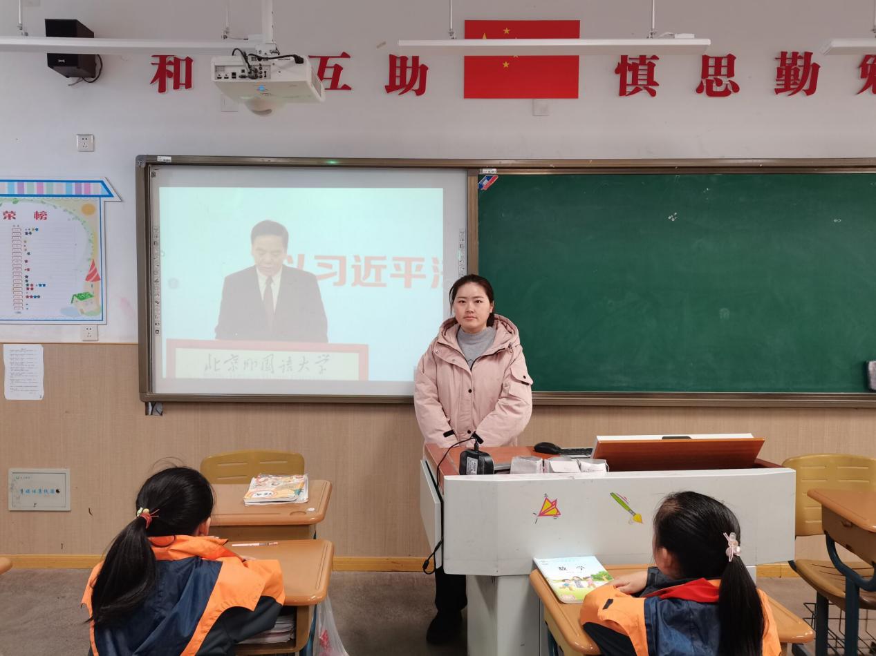 【丁香汉声·学生成长营】“宪”给你，最好的保护！(1)_html_m3a579265.jpg