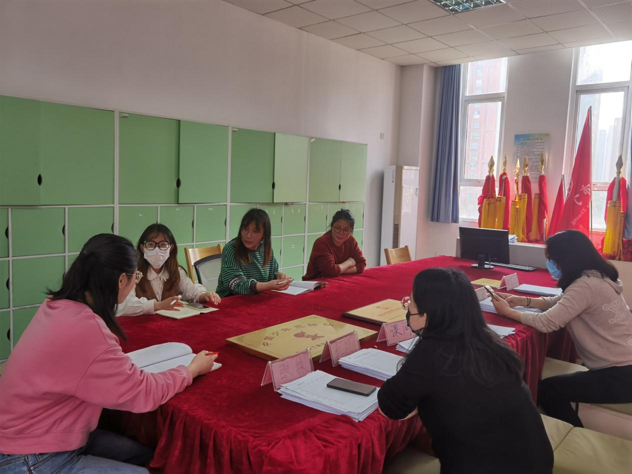 凝聚智慧，筑梦前行_html_m73a02b2a.jpg