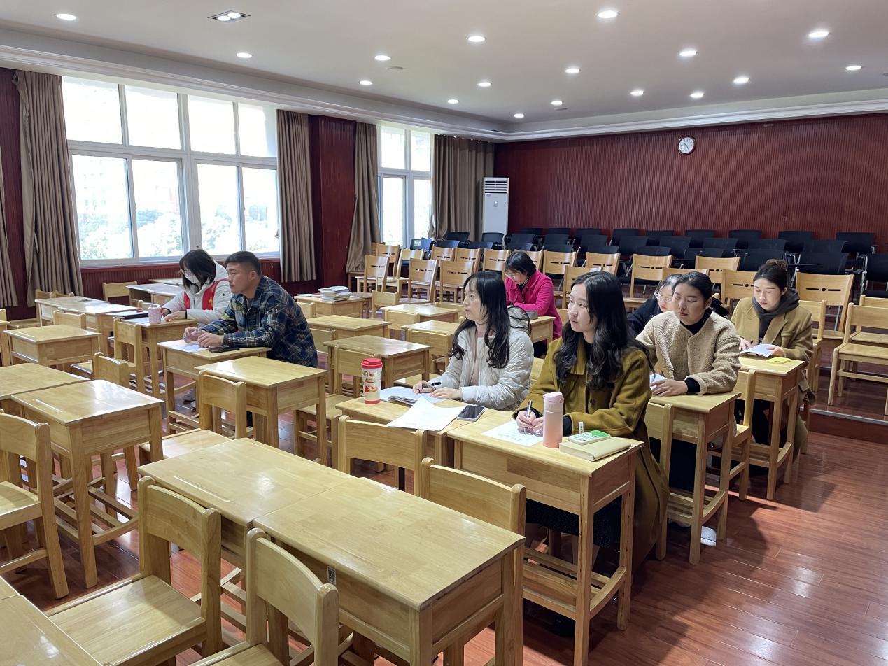 2023.12.4文明课间班会赛课（杜莹莹、周红林）_html_m7625a219.jpg
