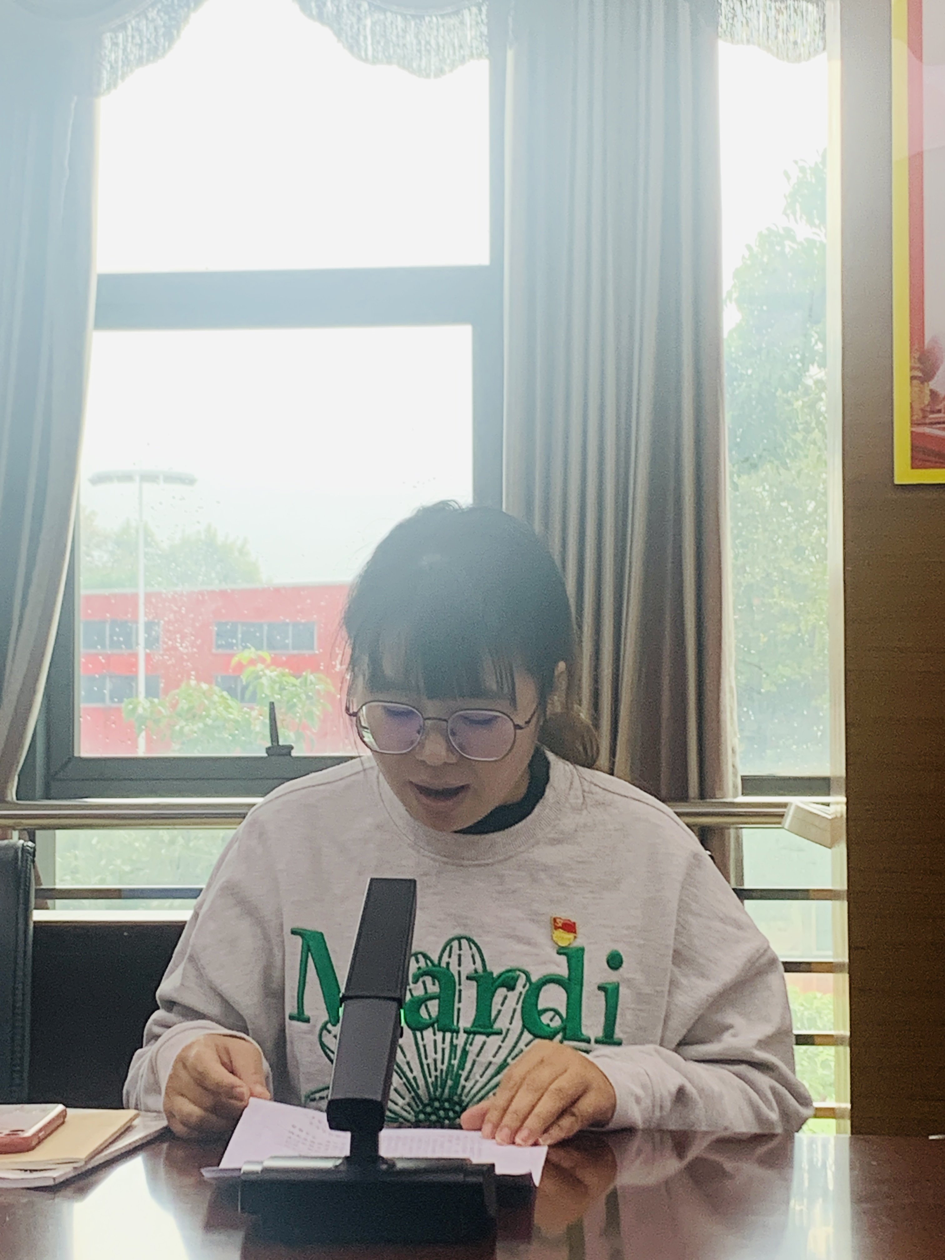 10.22立德树人学习会_html_301a9437.jpg