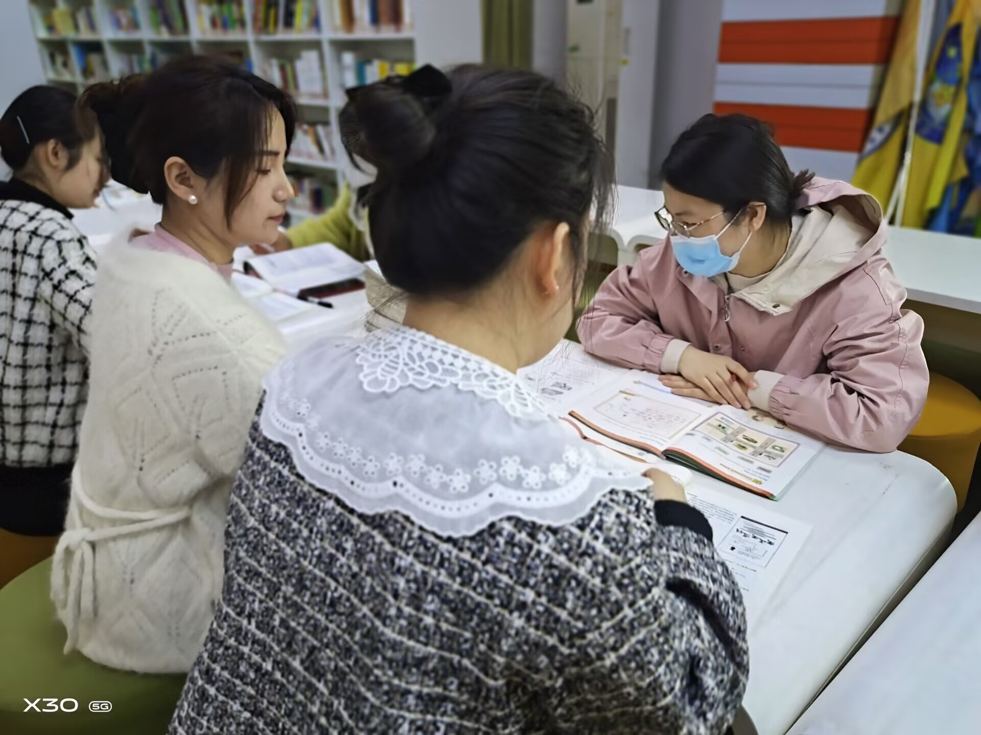 且学且研，一路成长  3.14报道_html_2e3d14f2.jpg